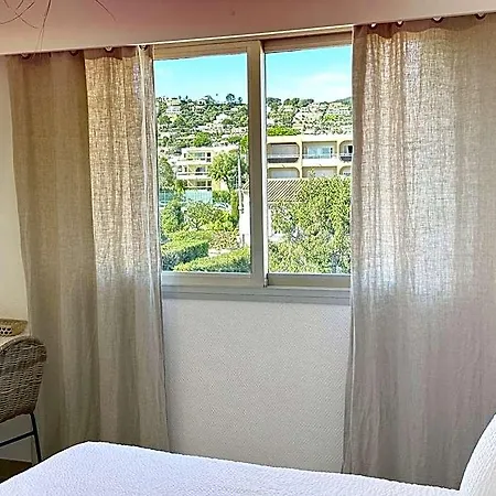 Hotell Blanc Sable 3*