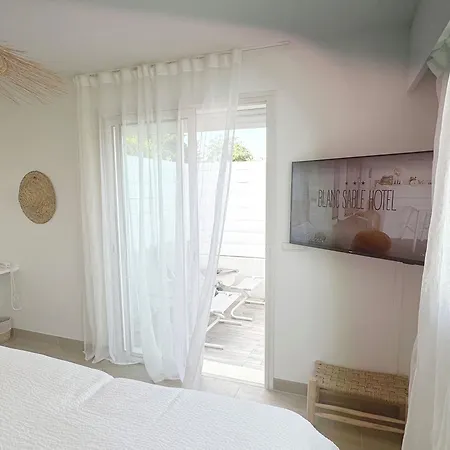 Hotell Blanc Sable 3*