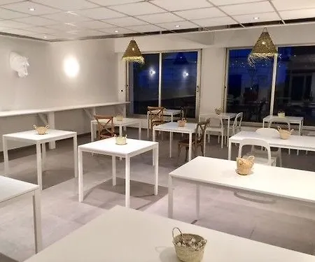 Hotel Blanc Sable 3*