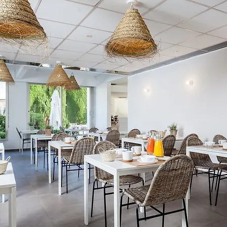 Hotel Blanc Sable Golfe-Juan